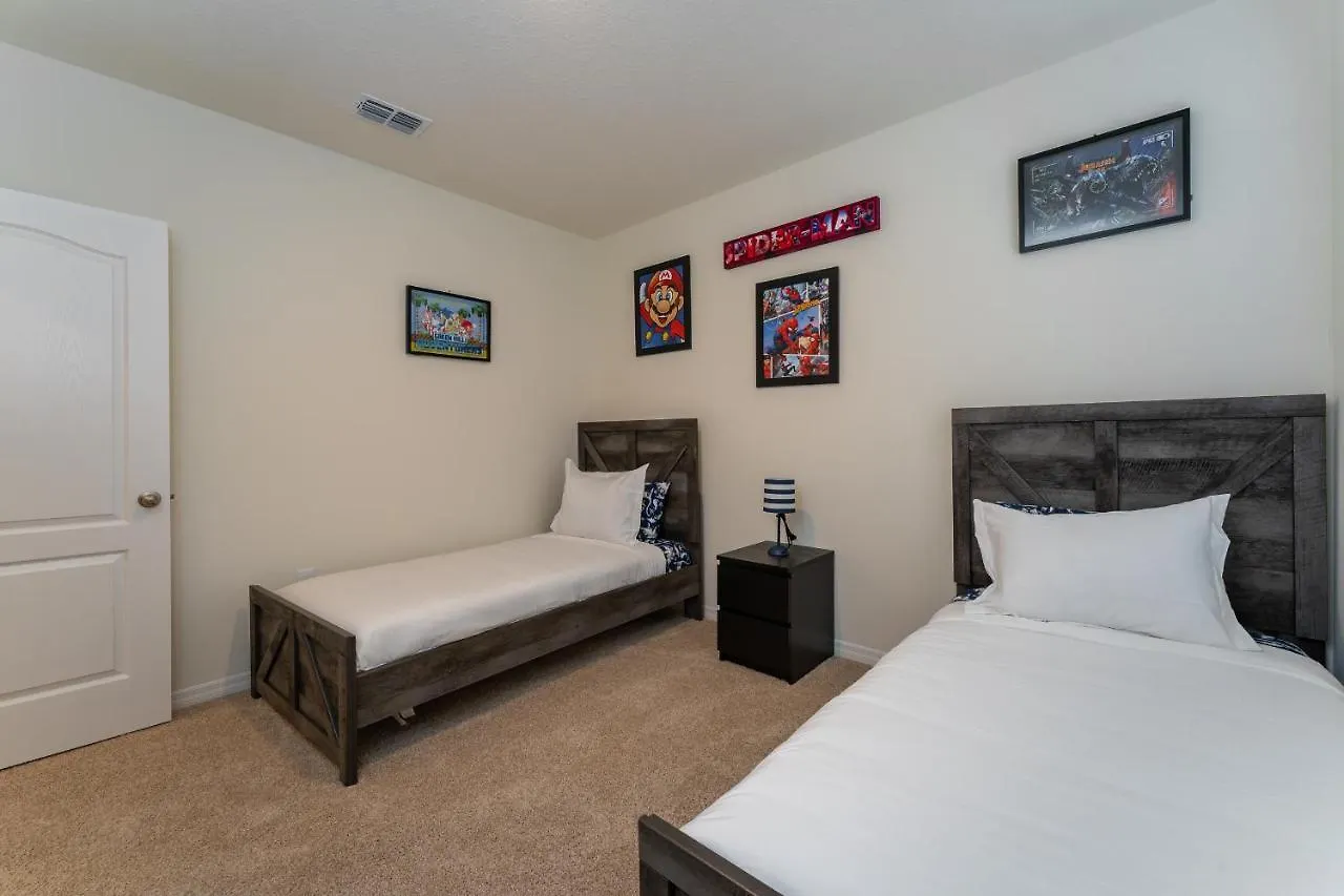 7679Om Oak Moss Villa G Davenport Holiday home