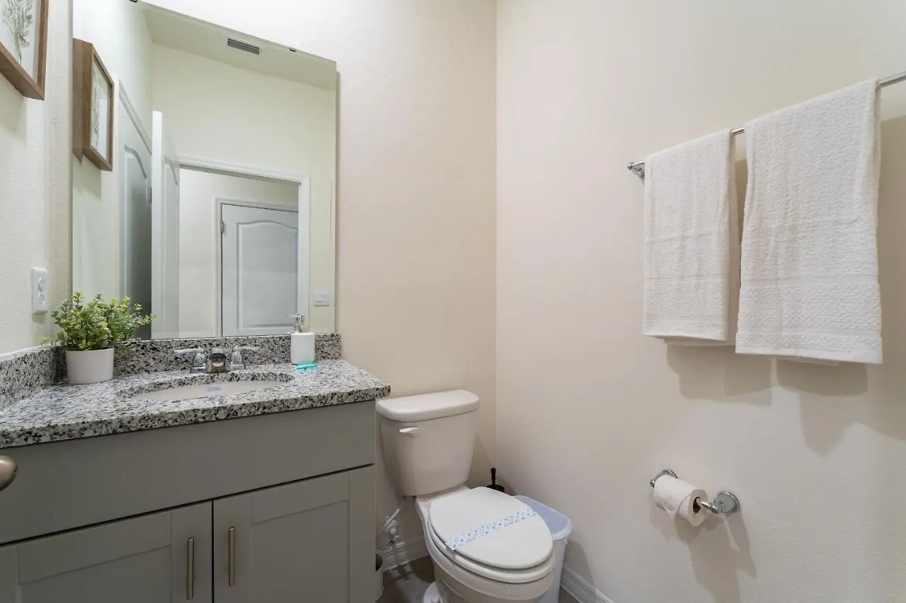 7679Om Oak Moss Villa G Davenport 0*,